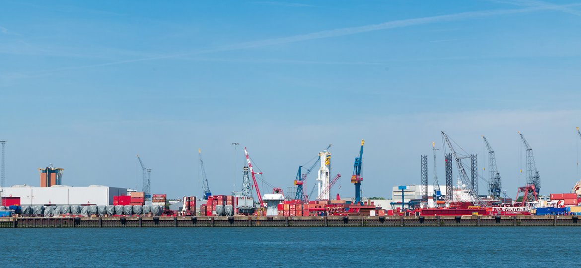 hymethship-hafen-rotterdam-panorama(1)